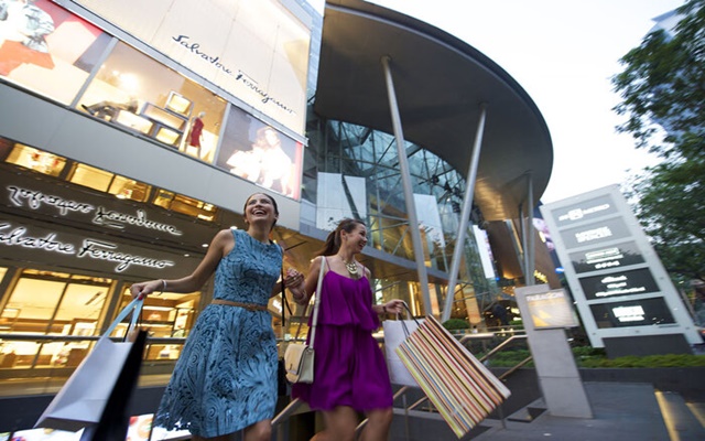 Tổng hợp những kinh nghiệm mua sắm hữu ích khi đi du lịch Singapore