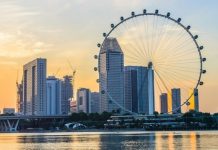 Check in vòng quay Singapore Flyer, chiêm ngưỡng toàn cảnh đẹp Singapore